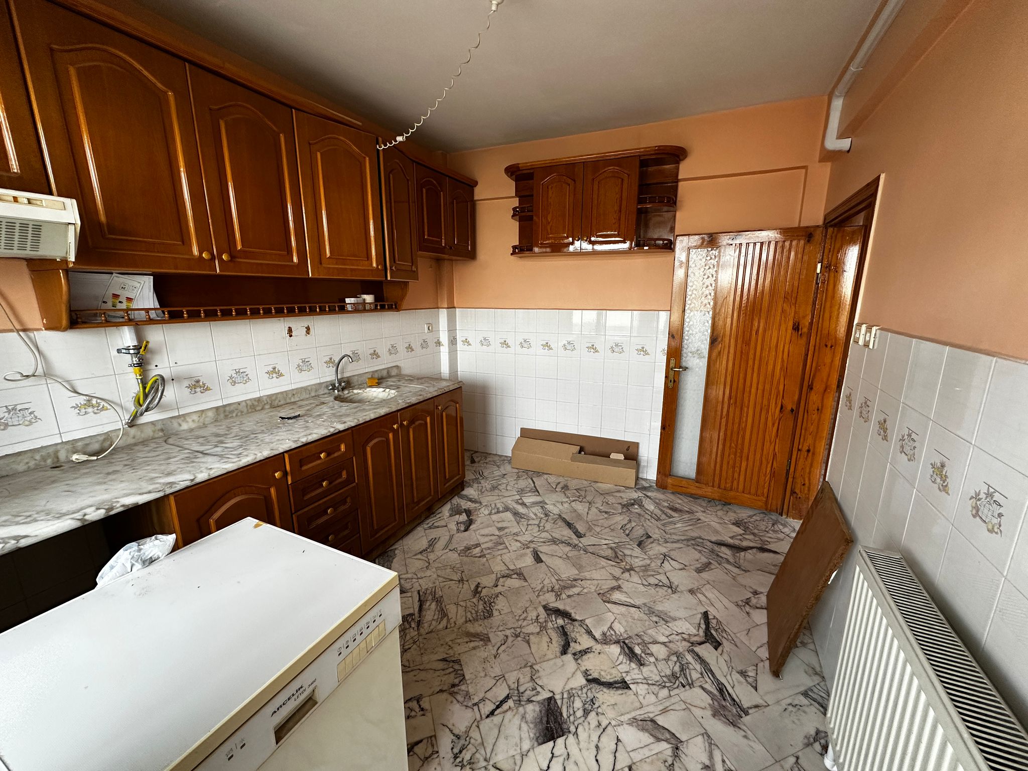 MABEL'DEN FATİH CAMİ KARŞISI SATILIK DOĞALGAZLI 3+1 DAİRE